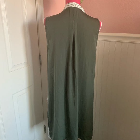 Halston Sleeveless Duster - Picture 3 of 7